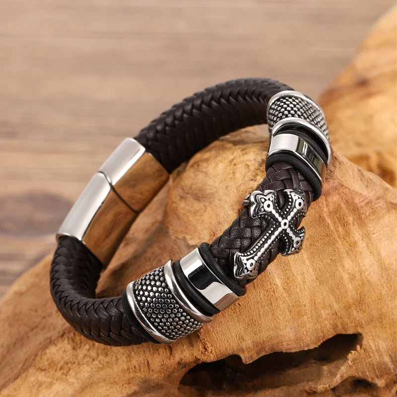 Pulseira Masculina de Couro com Cruz em Aço Inoxidável - Pulseira Trançada Multicamadas com Charme Chakra