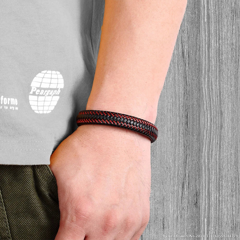 Pulseira Masculina de Couro Trançado com Aço Inoxidável Coral - Design Elegante e Moderno