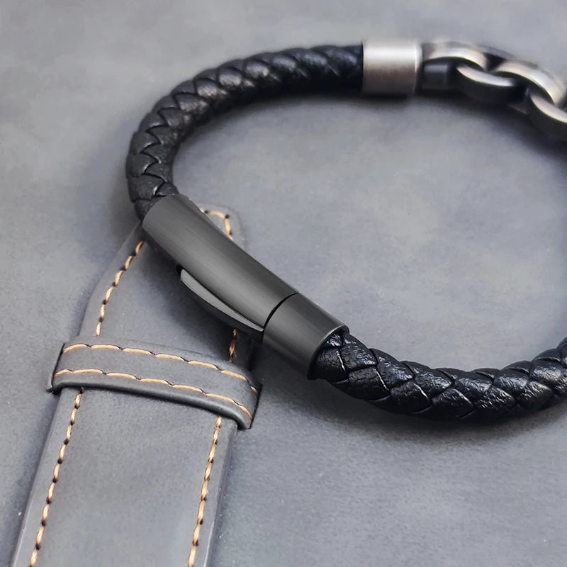 Pulseira Masculina Bilbilis Clássica – Couro com Aço Inoxidável e Fecho Duplo de Segurança