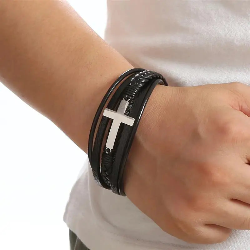 Pulseira Masculina Faith – Couro com Aço Inoxidável e Fecho de Gancho Estilo Clássico Redondo