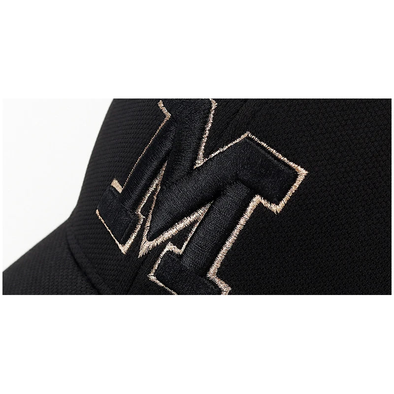 Boné Embroidery M - Baseball em Algodão com Bordado Tridimensional, Estilo Casual e Esportivo, Ajustável, Modelo de Aba Curva